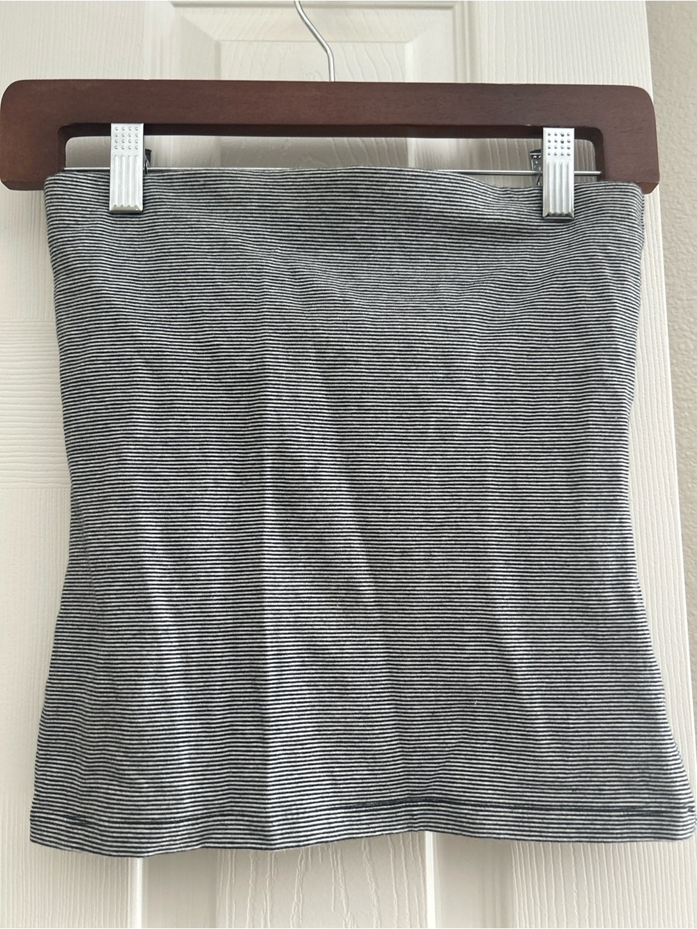 Banana Republic Black & White Striped strapless top